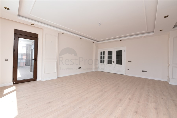 دوبلكس 5 غرف وصالة - مجمع عائلي حديث - في اوبا / الانيا 