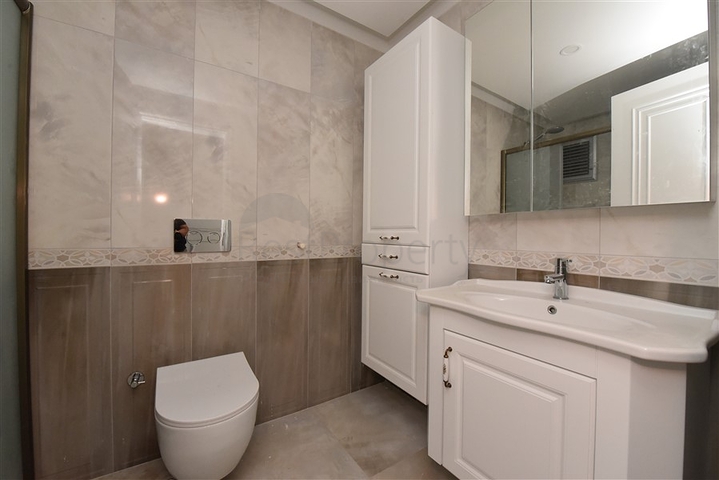 دوبلكس 5 غرف وصالة - مجمع عائلي حديث - في اوبا / الانيا 