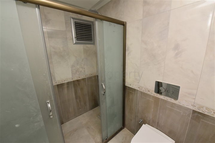 دوبلكس 5 غرف وصالة - مجمع عائلي حديث - في اوبا / الانيا 