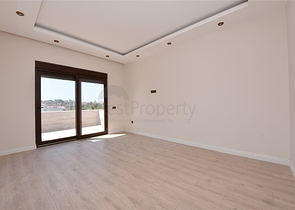 دوبلكس 5 غرف وصالة - مجمع عائلي حديث - في اوبا / الانيا 