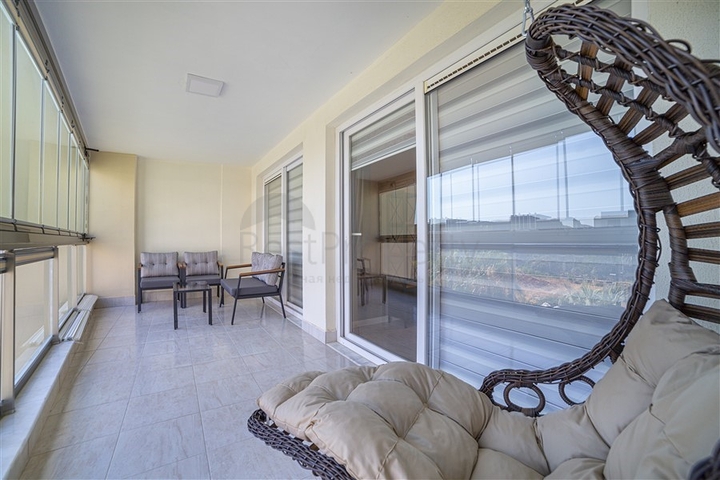 مجمع فاخر - شقة غرفة وصالة - في اوبا / الانيا 