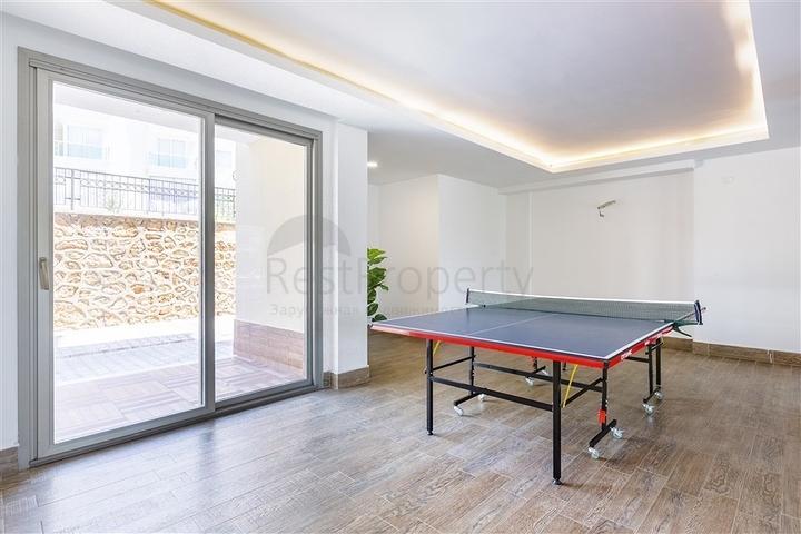 مجمع فاخر - شقة غرفة وصالة - في اوبا / الانيا 