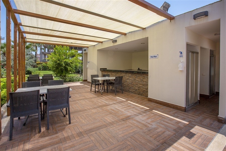 مجمع فاخر - شقة غرفة وصالة - في اوبا / الانيا 