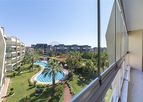 مجمع فاخر - شقة غرفة وصالة - في اوبا / الانيا 