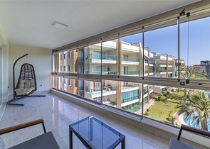 مجمع فاخر - شقة غرفة وصالة - في اوبا / الانيا 