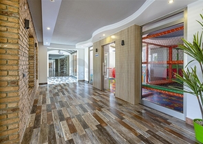 مجمع فاخر - شقة غرفة وصالة - في اوبا / الانيا 