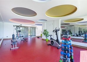 مجمع فاخر - شقة غرفة وصالة - في اوبا / الانيا 