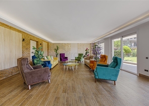 مجمع فاخر - شقة غرفة وصالة - في اوبا / الانيا 