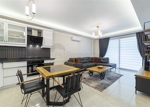 مجمع فاخر - شقة غرفة وصالة - في اوبا / الانيا 