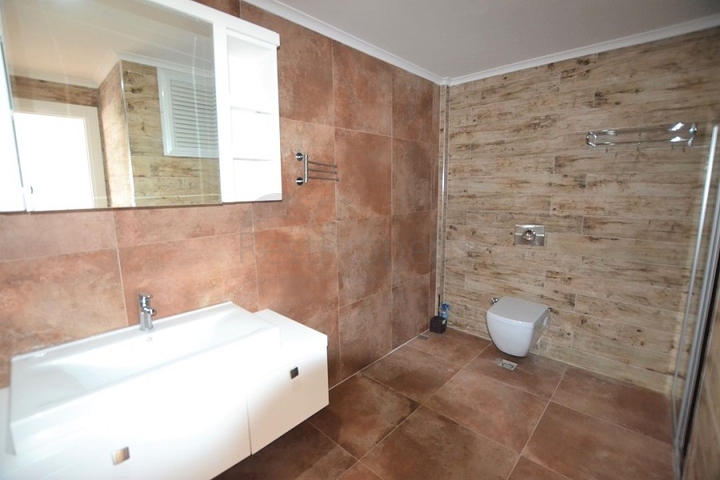 اطلالة بحر وقلعة - دوبلكس 5 غرف وصالة -في مهموتلار / الانيا 