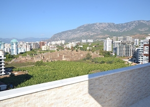 اطلالة بحر وقلعة - دوبلكس 5 غرف وصالة -في مهموتلار / الانيا 