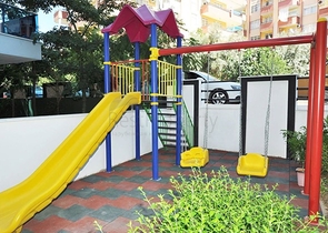 شقة انيقة - تصميم 1+1 - ضمن مجمع حديث -مهموتلار / الانيا 