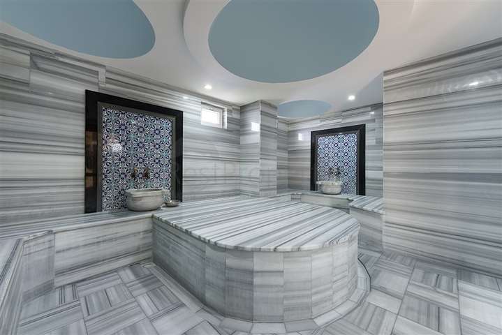 على البحر مباشرة -دوبلكس 4 غرف وصالة -في كاستل / الانيا 