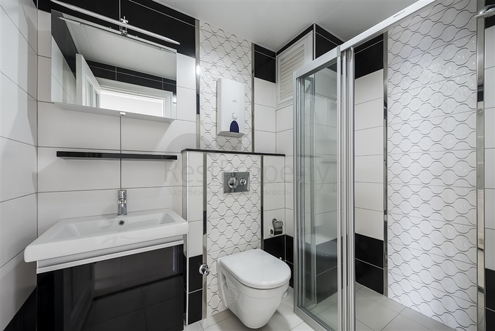 على البحر مباشرة -دوبلكس 4 غرف وصالة -في كاستل / الانيا 