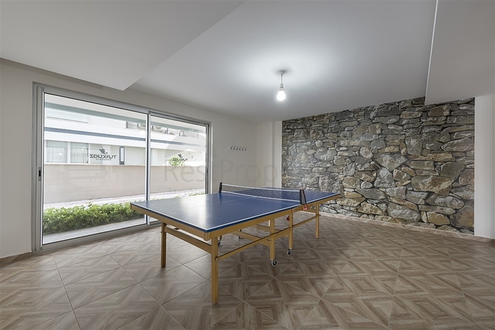 على البحر مباشرة -دوبلكس 4 غرف وصالة -في كاستل / الانيا 