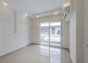 على البحر مباشرة -دوبلكس 4 غرف وصالة -في كاستل / الانيا 