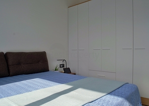 مجمع جديد - شقة 1+1 - مفروشة -في مهموتلار / الانيا 