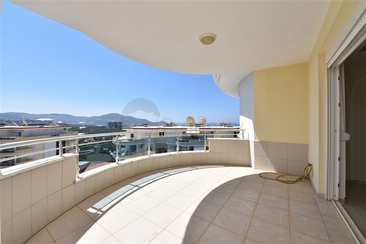 اطلالة بحر - دوبلكس واسعة -5 غرف وصالة -في مهموتلار / الانيا 