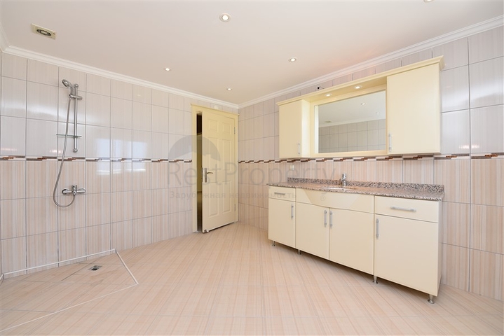 اطلالة بحر - دوبلكس واسعة -5 غرف وصالة -في مهموتلار / الانيا 