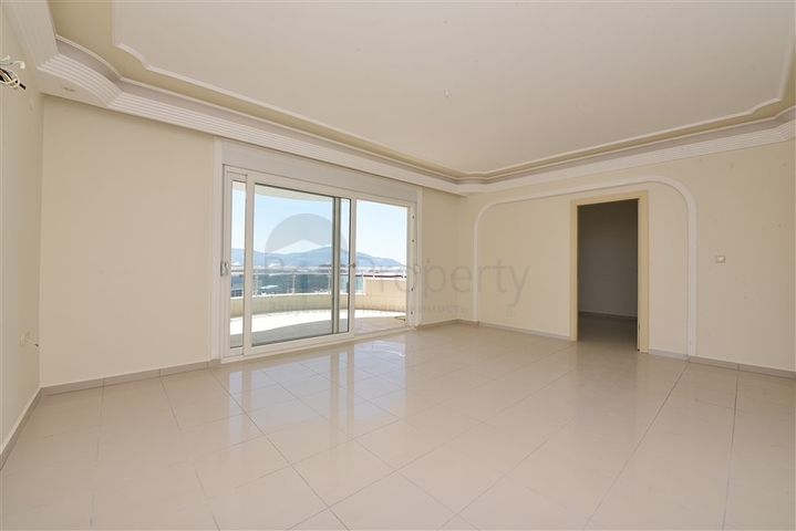 اطلالة بحر - دوبلكس واسعة -5 غرف وصالة -في مهموتلار / الانيا 