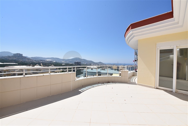 اطلالة بحر - دوبلكس واسعة -5 غرف وصالة -في مهموتلار / الانيا 