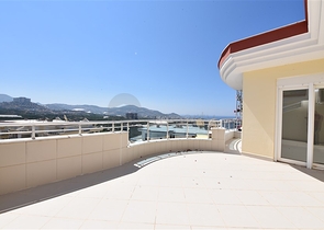 اطلالة بحر - دوبلكس واسعة -5 غرف وصالة -في مهموتلار / الانيا 