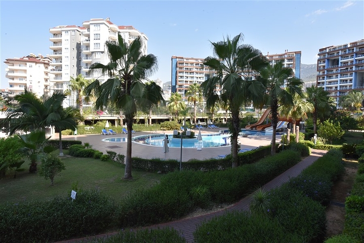 مجمع سكني فاخر - شقة غرفة وصالة -مفروشة -في جيكجلي / الانيا 