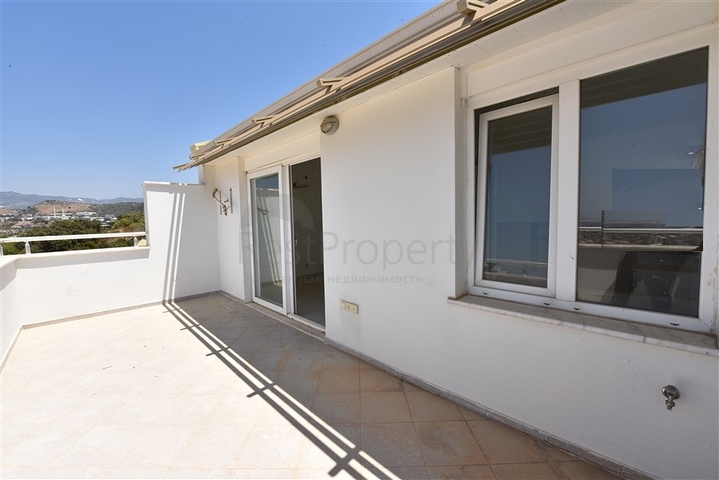 اطلالة بحر - دوبلكس 3 غرف وصالة -في كوناكلي / الانيا 