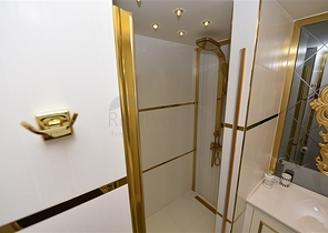 افخم المجمعات في الانيا -شقة اطلالة بحرية -2 غرفة وصالة -مركز الانيا 