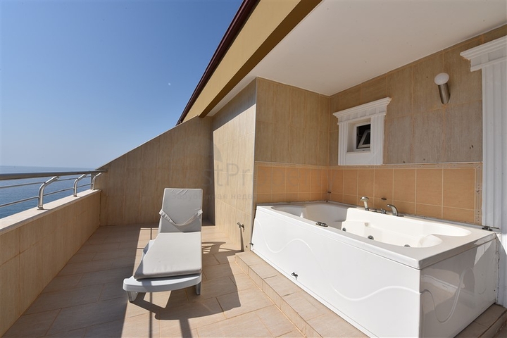 اطلالة بحر مميزة - دوبلكس مفروشة - 3 غرف وصالة -في مهموتلار / الانيا 