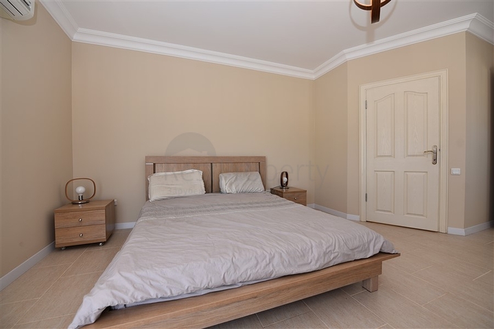 اطلالة بحر مميزة - دوبلكس مفروشة - 3 غرف وصالة -في مهموتلار / الانيا 