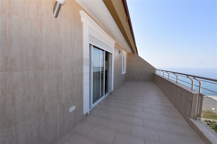 اطلالة بحر مميزة - دوبلكس مفروشة - 3 غرف وصالة -في مهموتلار / الانيا 