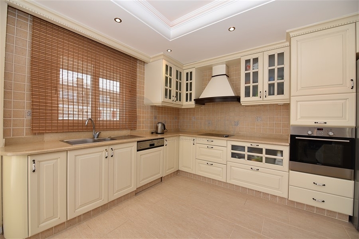 اطلالة بحر مميزة - دوبلكس مفروشة - 3 غرف وصالة -في مهموتلار / الانيا 