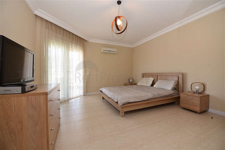 اطلالة بحر مميزة - دوبلكس مفروشة - 3 غرف وصالة -في مهموتلار / الانيا 