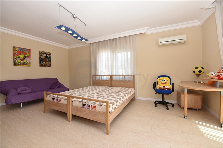 اطلالة بحر مميزة - دوبلكس مفروشة - 3 غرف وصالة -في مهموتلار / الانيا 