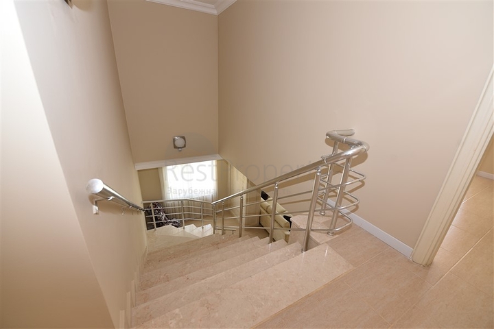 اطلالة بحر مميزة - دوبلكس مفروشة - 3 غرف وصالة -في مهموتلار / الانيا 