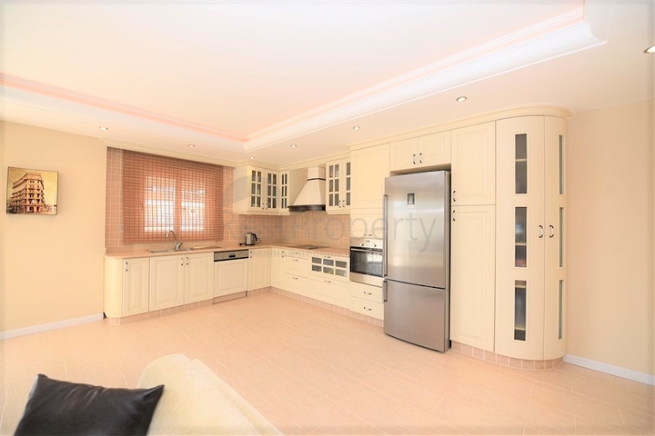 اطلالة بحر مميزة - دوبلكس مفروشة - 3 غرف وصالة -في مهموتلار / الانيا 