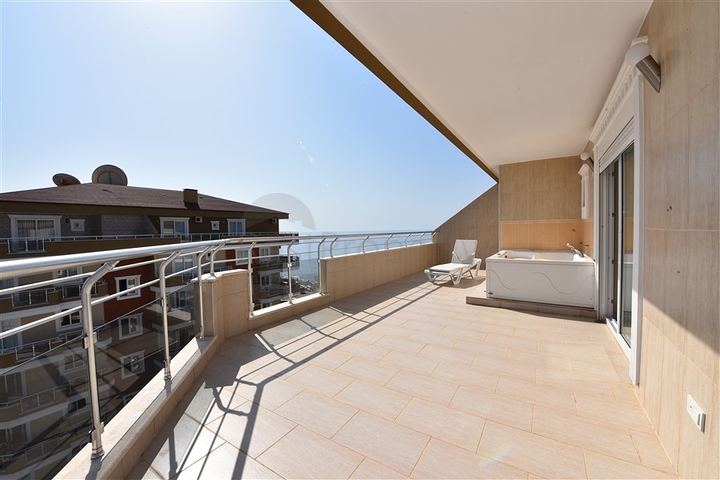 اطلالة بحر مميزة - دوبلكس مفروشة - 3 غرف وصالة -في مهموتلار / الانيا 