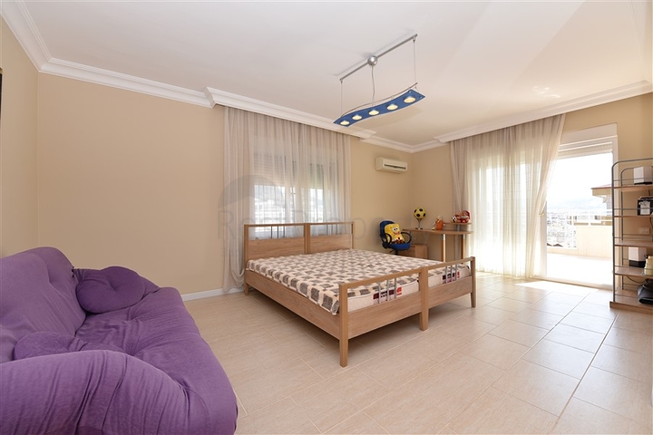 اطلالة بحر مميزة - دوبلكس مفروشة - 3 غرف وصالة -في مهموتلار / الانيا 