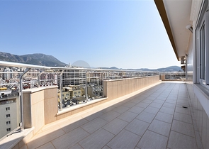 اطلالة بحر مميزة - دوبلكس مفروشة - 3 غرف وصالة -في مهموتلار / الانيا 