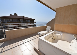 اطلالة بحر مميزة - دوبلكس مفروشة - 3 غرف وصالة -في مهموتلار / الانيا 