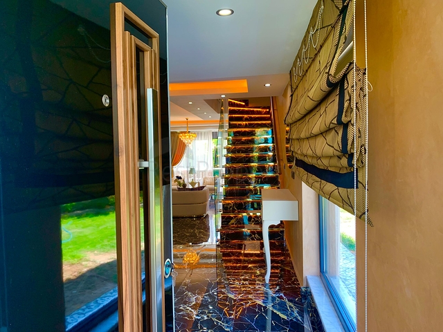 عرض مميز ! فيلا مباشرة على البحر -في كوناكلي / الانيا 