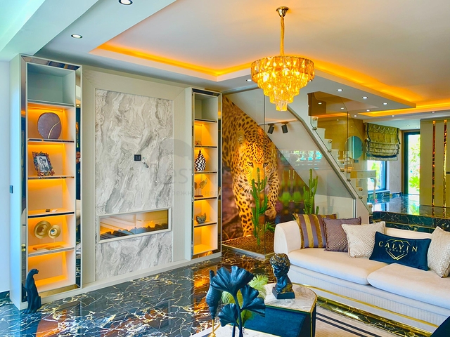 عرض مميز ! فيلا مباشرة على البحر -في كوناكلي / الانيا 