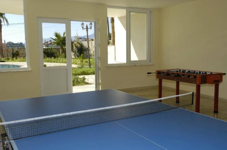 شقق للبيع في ماهوت لار / الانيا 