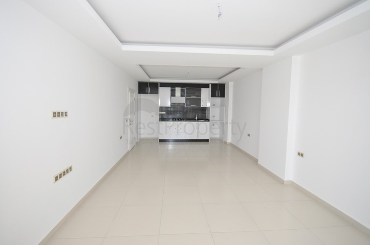 مجمع انيق يضم كافة الخدمات - شقة غرفة وصالة -في مهموتلار / الانيا 