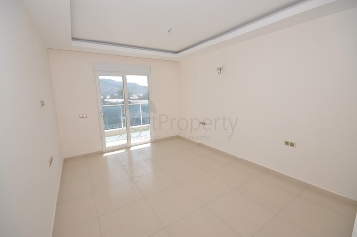 مجمع انيق يضم كافة الخدمات - شقة غرفة وصالة -في مهموتلار / الانيا 