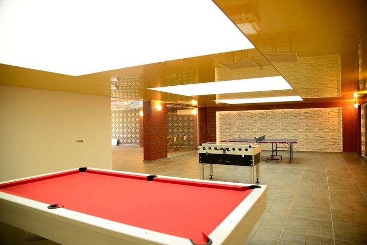 مجمع انيق يضم كافة الخدمات - شقة غرفة وصالة -في مهموتلار / الانيا 