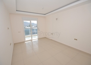 مجمع انيق يضم كافة الخدمات - شقة غرفة وصالة -في مهموتلار / الانيا 