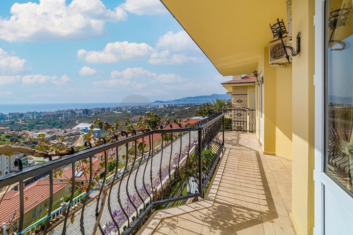 اطلالة بحر - فيلا مستقلة -3 غرف وصالة -في مجمو غولد سيتي / الانيا 