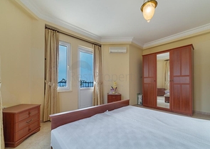 اطلالة بحر - فيلا مستقلة -3 غرف وصالة -في مجمو غولد سيتي / الانيا 